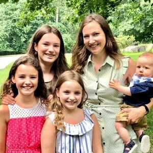 Meet your Posher, Rose